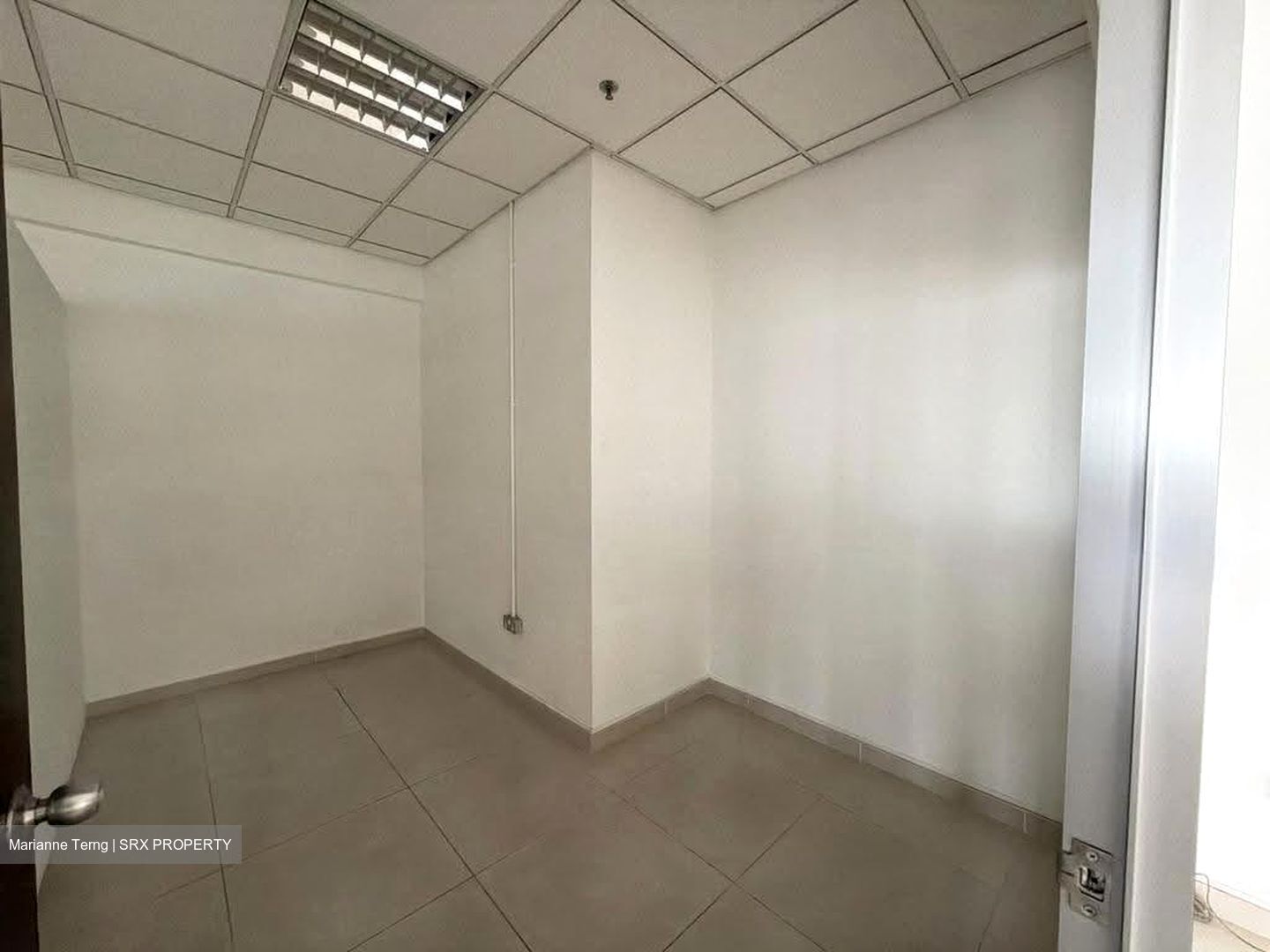 Hola Centre (D14), Factory #634988481